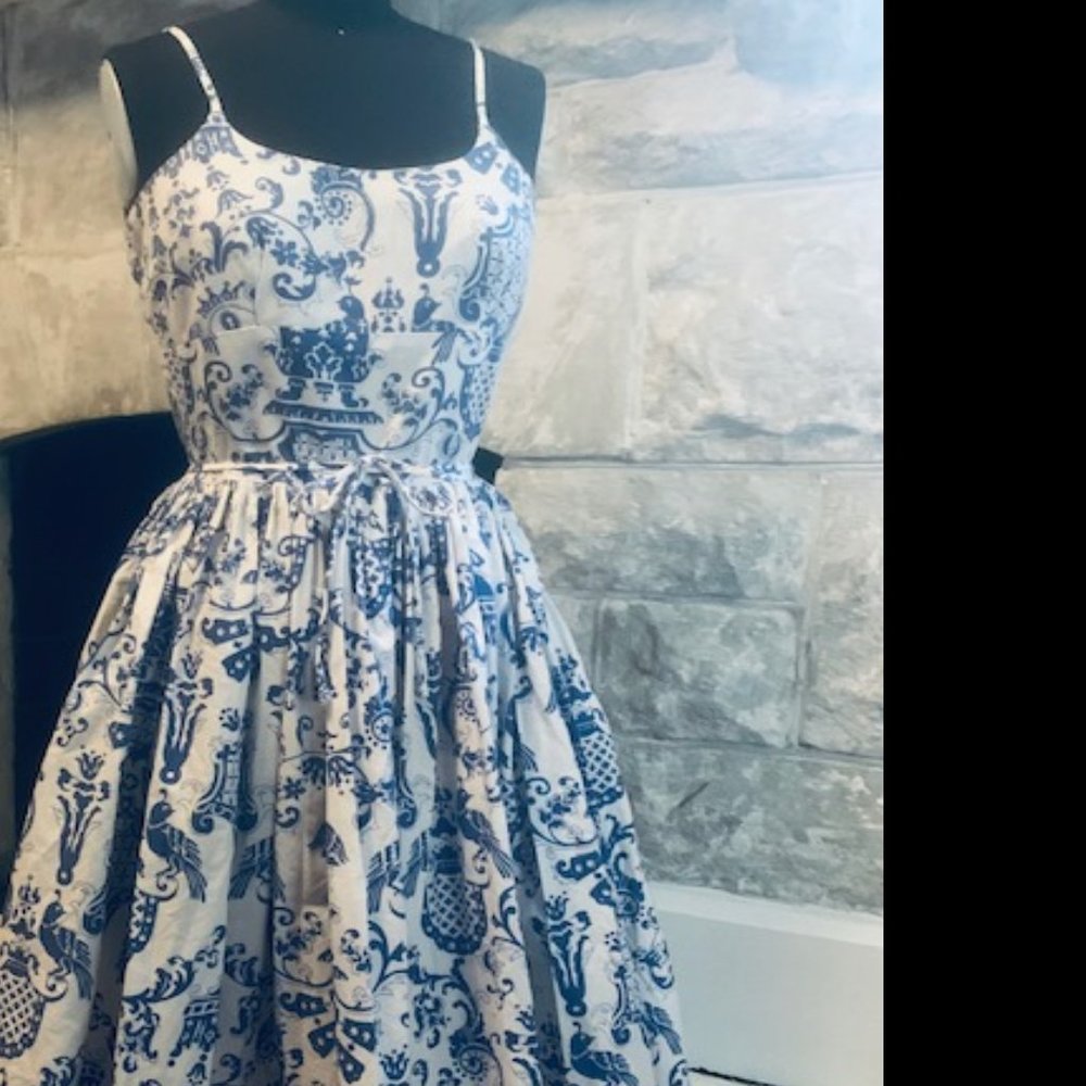 Full skirt 1950's summer cotton dress